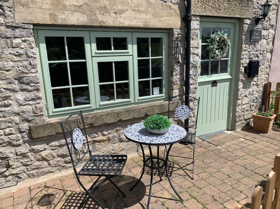 Gorgeous Cozy Cottage With A Heritage Feel, Walks, Pubs & Wood Burner Tideswell Exterior foto