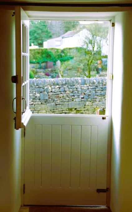 Gorgeous Cozy Cottage With A Heritage Feel, Walks, Pubs & Wood Burner Tideswell Exterior foto