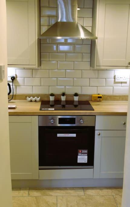 Gorgeous Cozy Cottage With A Heritage Feel, Walks, Pubs & Wood Burner Tideswell Exterior foto